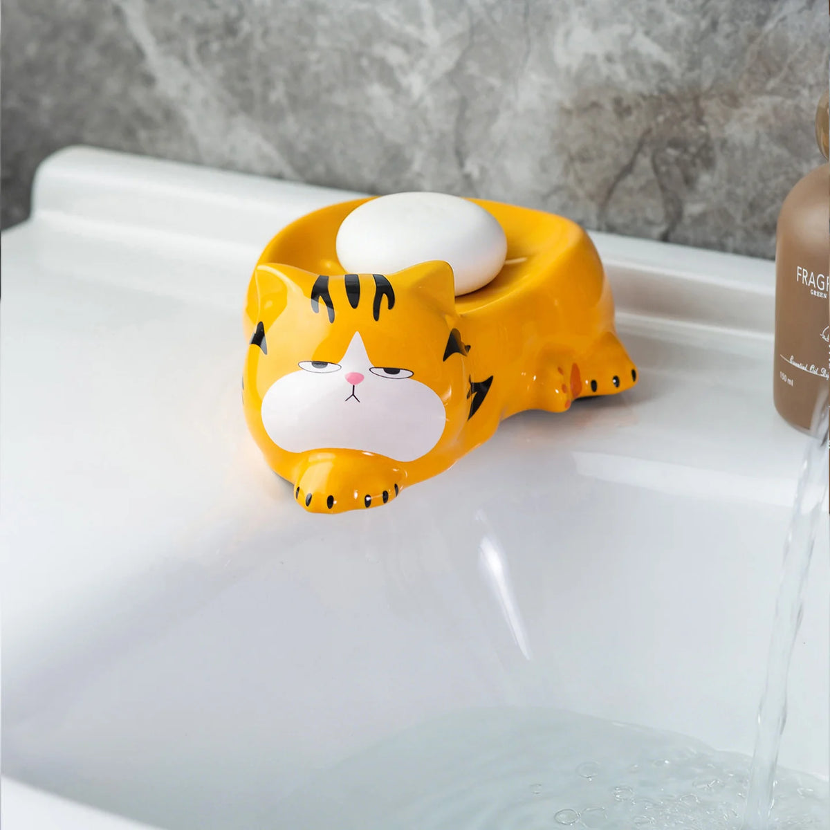 Delverona Cartoon Ceramic Draining Soap Dish